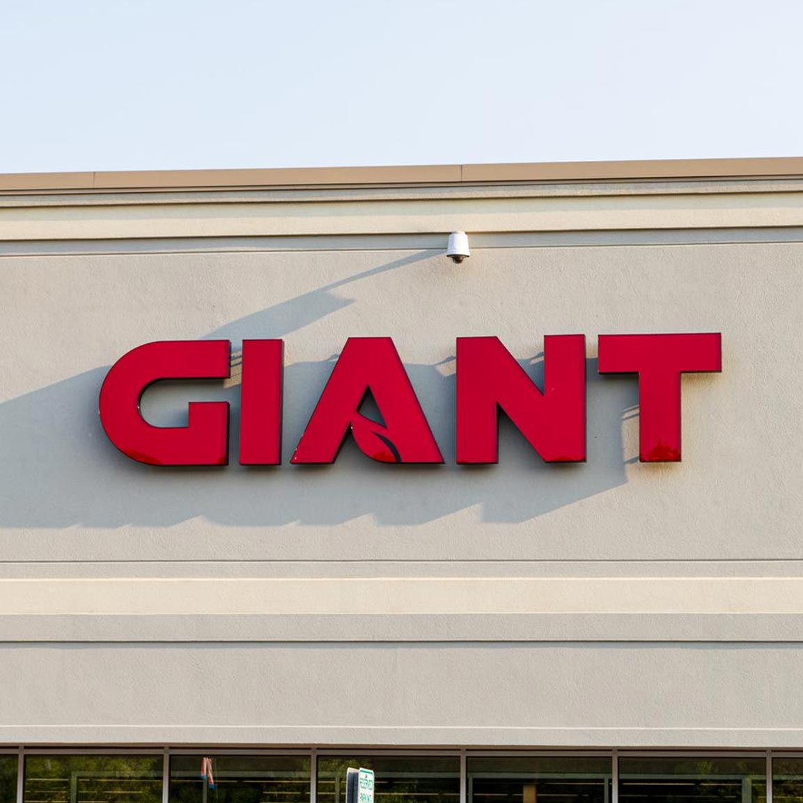 Insegne per aziende e negozi